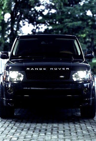 Black Range Roverwww.DiscoverLavish.com